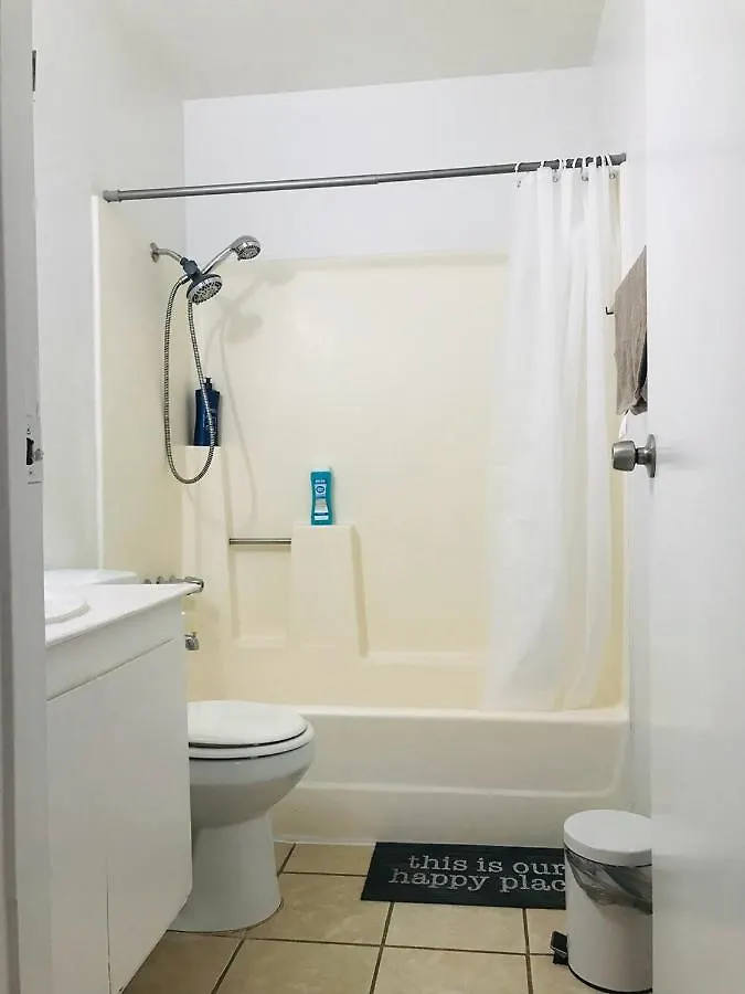 Super Comfortable And Beautiful 3 Bedrooms, 2 Baths House Renting Las Vegas Casa de Férias
