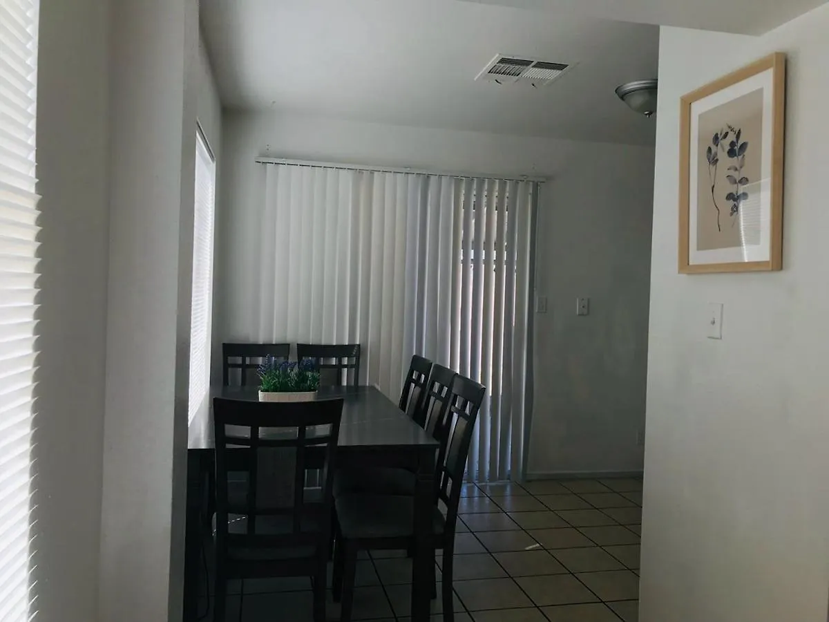 Super Comfortable And Beautiful 3 Bedrooms, 2 Baths House Renting Las Vegas