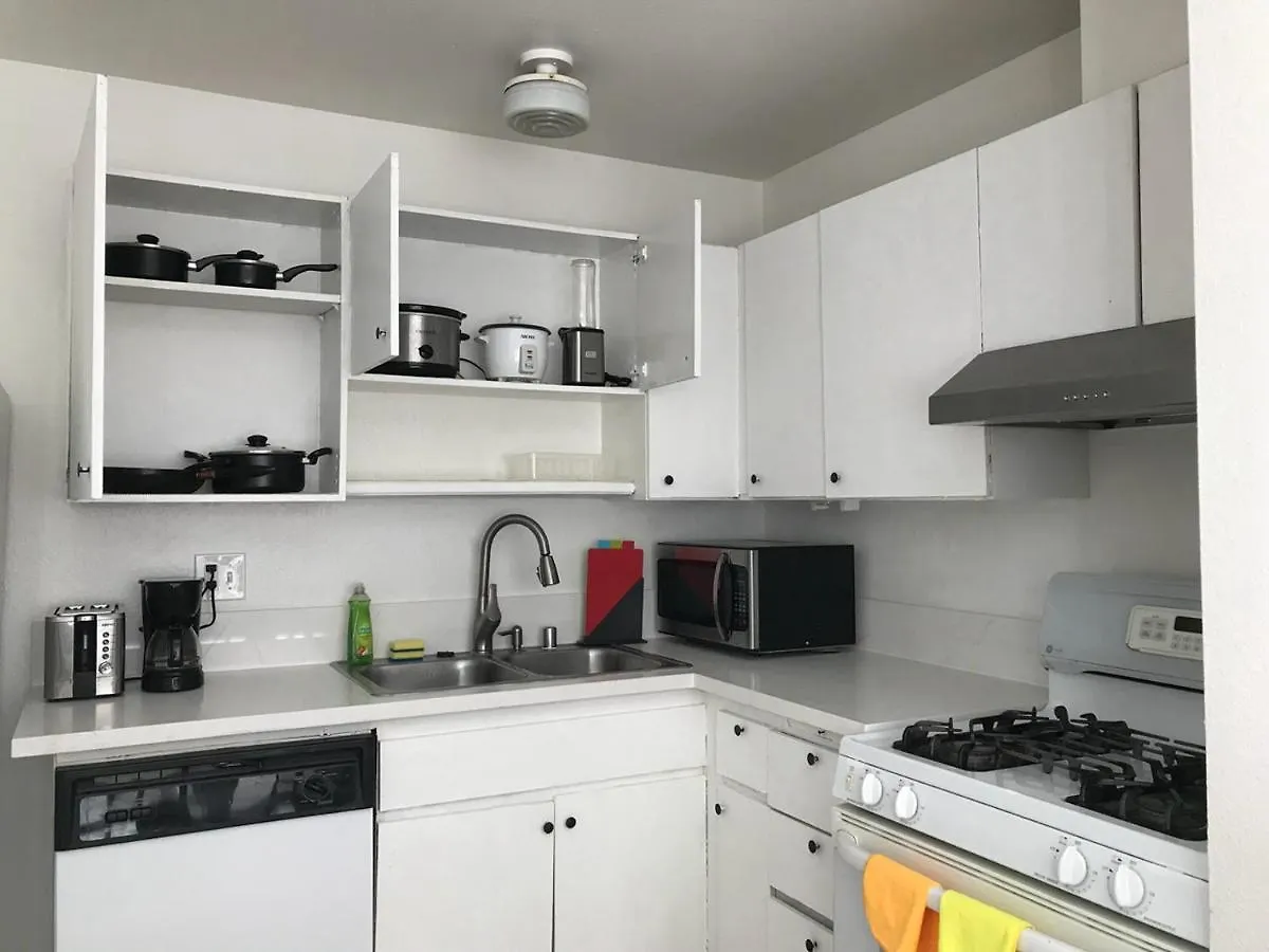Super Comfortable And Beautiful 3 Bedrooms, 2 Baths House Renting Las Vegas Casa de Férias