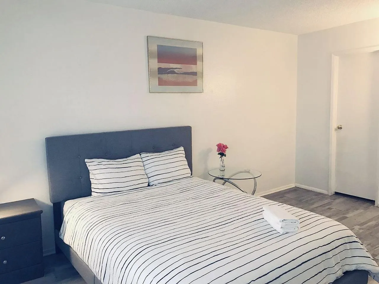 Super Comfortable And Beautiful 3 Bedrooms, 2 Baths House Renting Las Vegas