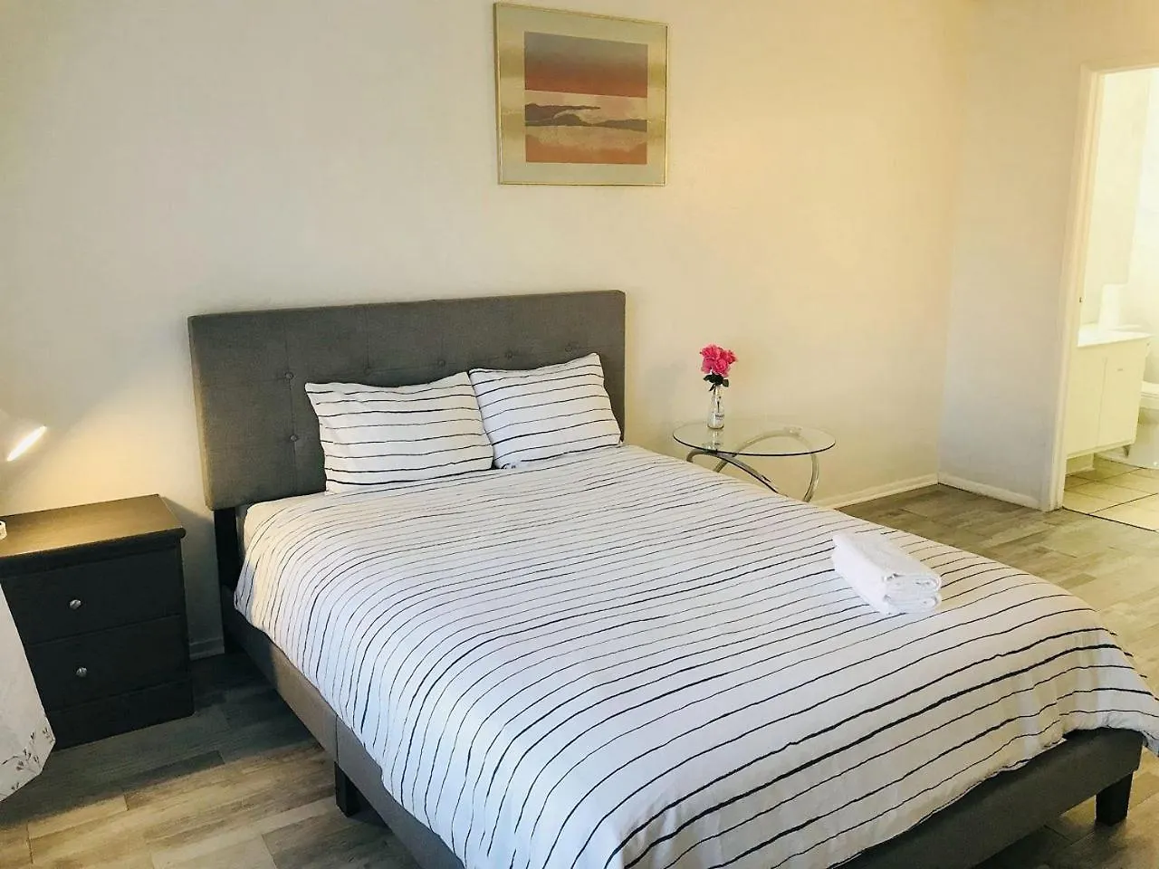 Super Comfortable And Beautiful 3 Bedrooms, 2 Baths House Renting Las Vegas Casa de Férias
