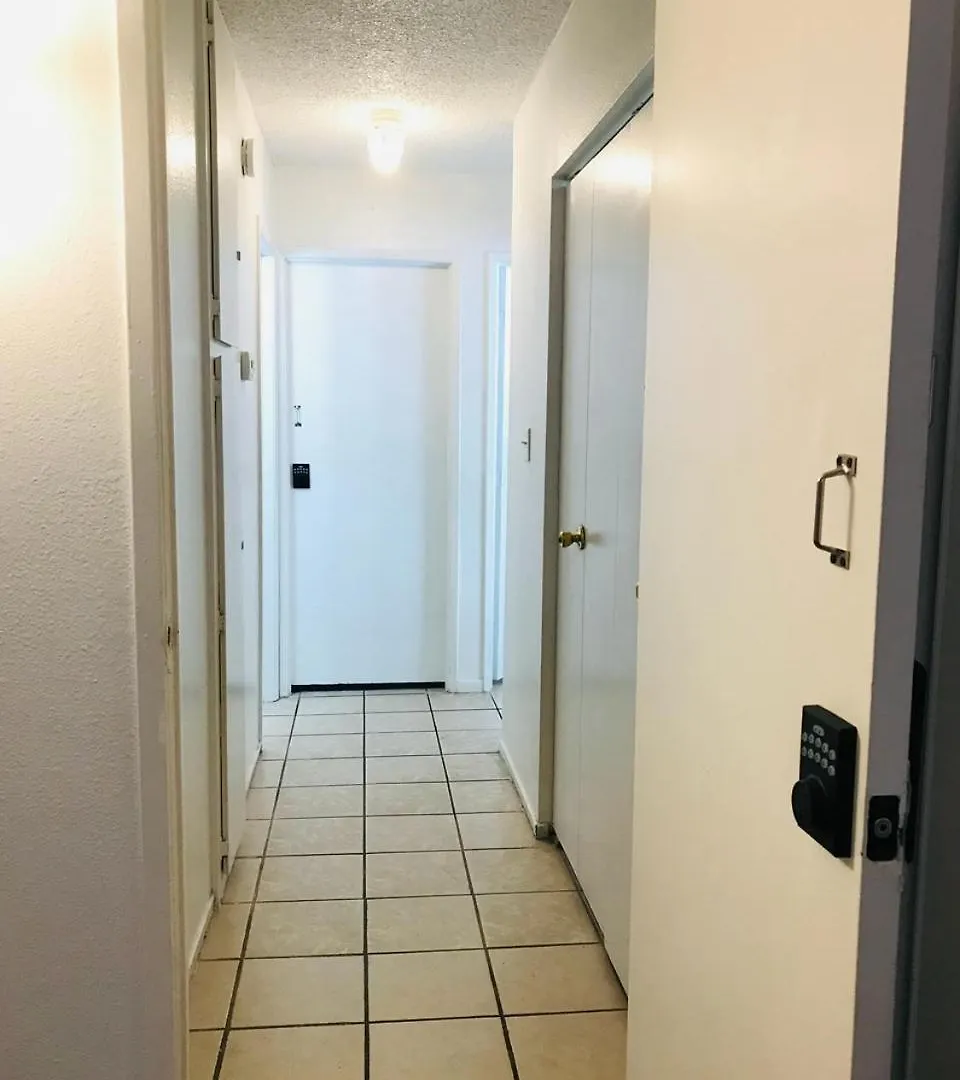 Super Comfortable And Beautiful 3 Bedrooms, 2 Baths House Renting Las Vegas Casa de Férias