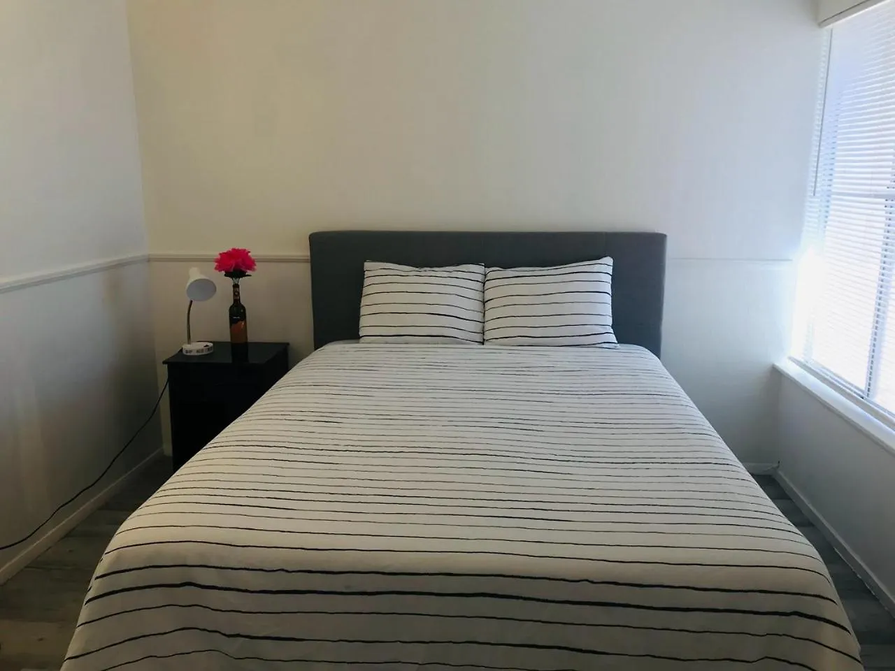 Super Comfortable And Beautiful 3 Bedrooms, 2 Baths House Renting Las Vegas