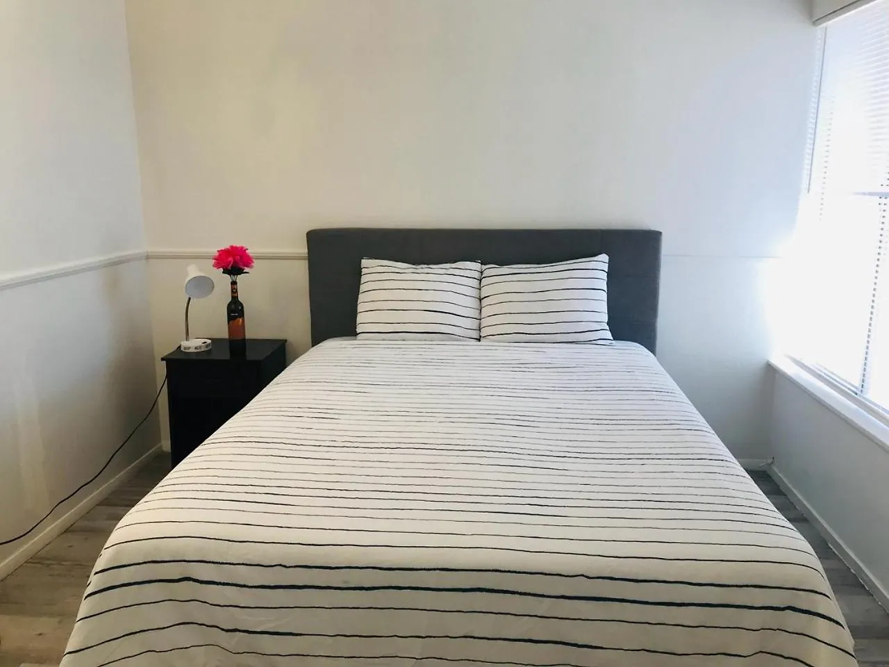 Casa de Férias Super Comfortable And Beautiful 3 Bedrooms, 2 Baths House Renting Las Vegas Estados Unidos da América